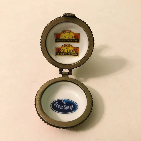 The Lion King II Simba's Pride Kuvo Small Trinket Box Ocean Spray - Picture 9 of 11